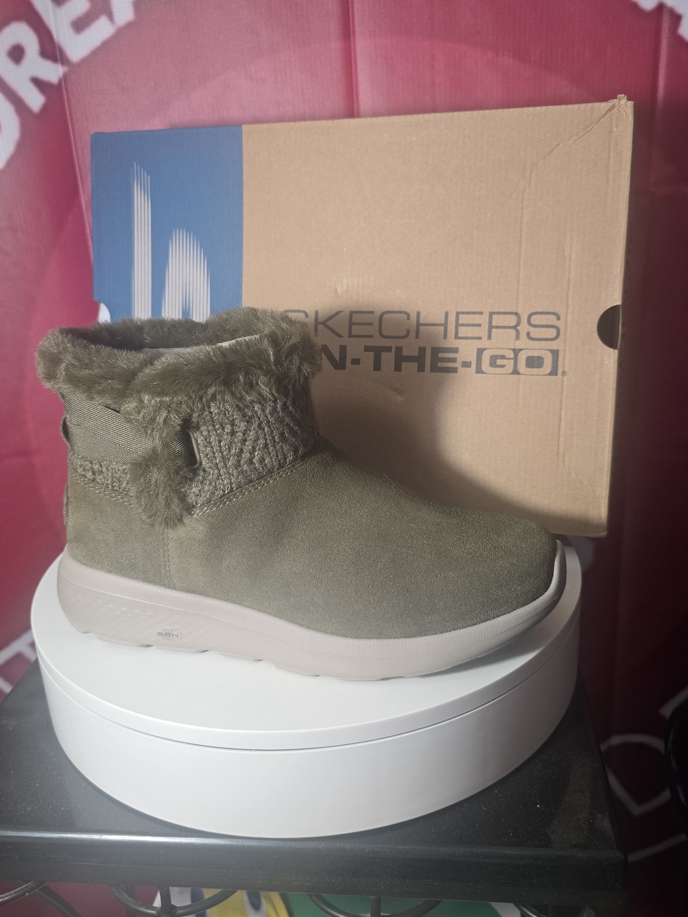 Skechers Women’s Olive Suede Ankle Boot Suze 8.5